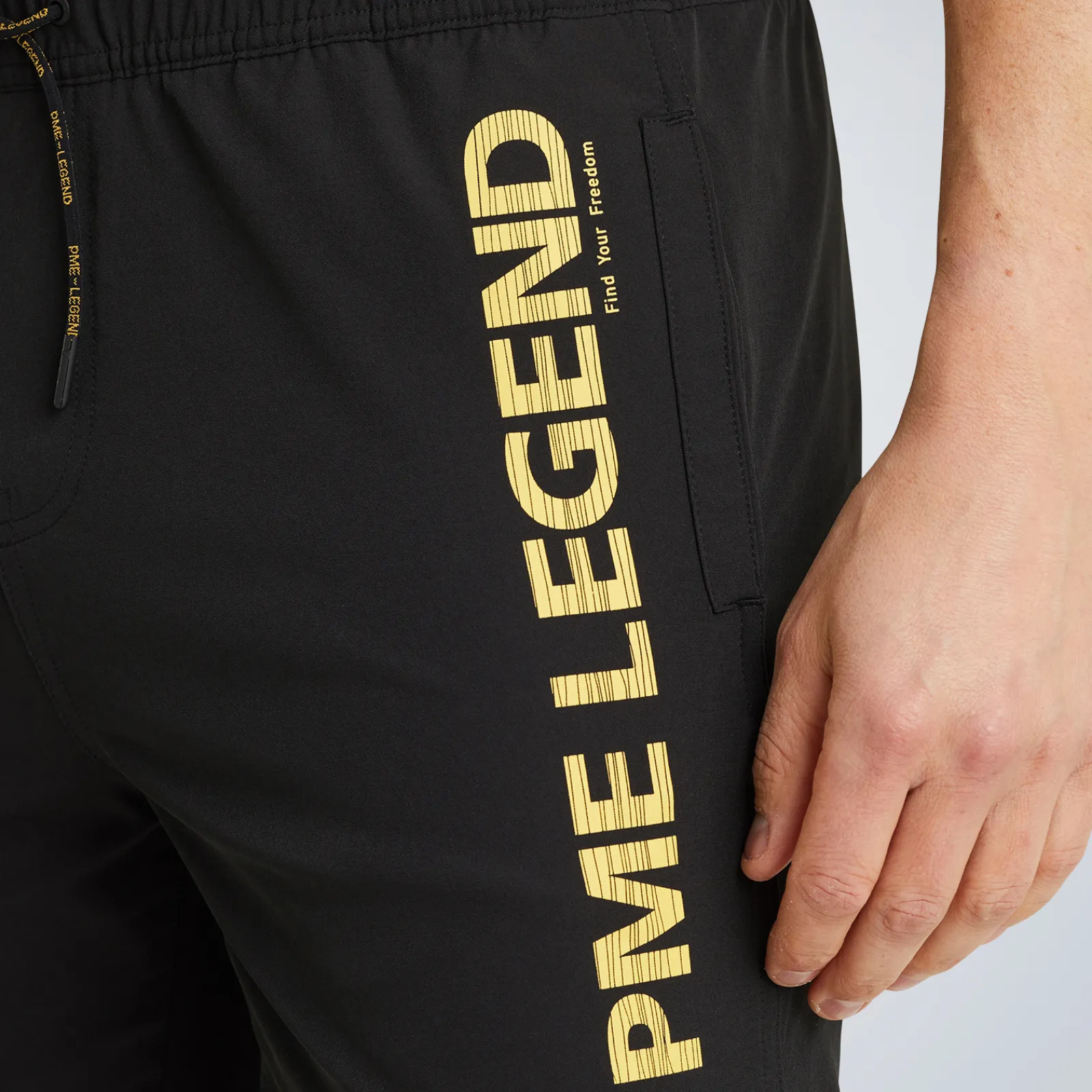 PME Legend Airframe Zwembroek Zwart Hot
